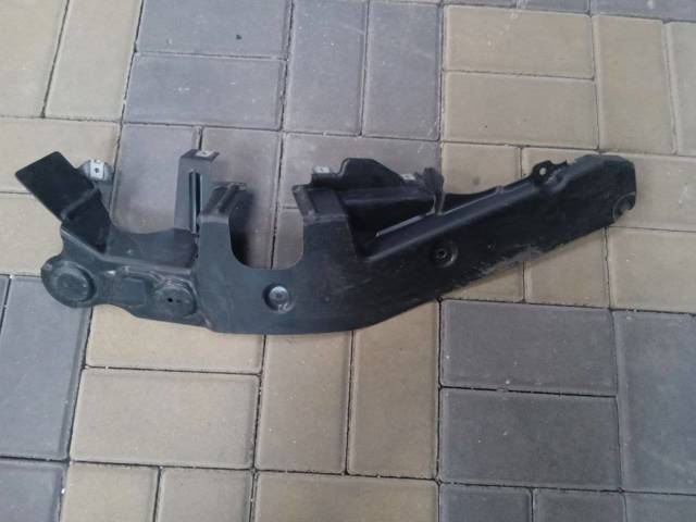 Защитный кожух рулевого механизма 51757325399 BMW