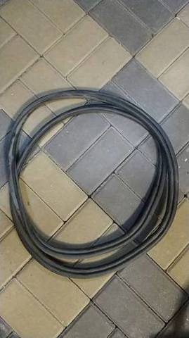 Прокладка двери багажника 51767182079 BMW