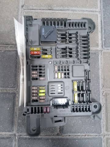 Панель предохранителей 61146931687 BMW