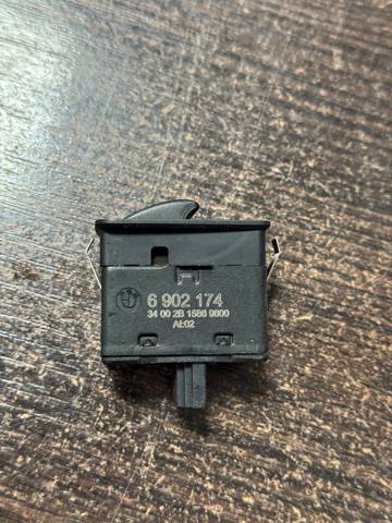 Кнопки заднего правого стеклоподъемника 61316902174 BMW