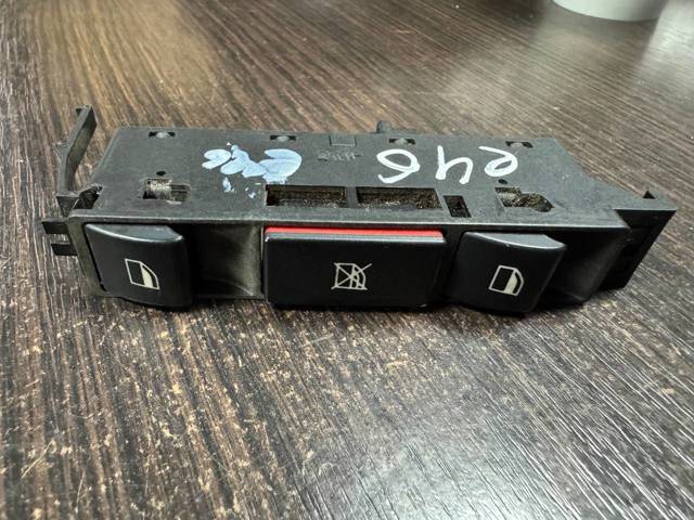 Кнопки переднего левого стеклоподъёмника 61316902184 BMW
