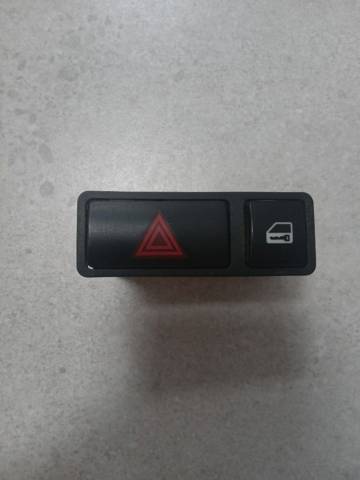 Аварийная кнопка 61318368920 BMW