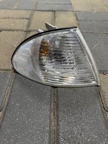Указатель поворота правый 63136902766 BMW