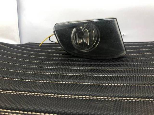 Туманка правая 63176937466 BMW