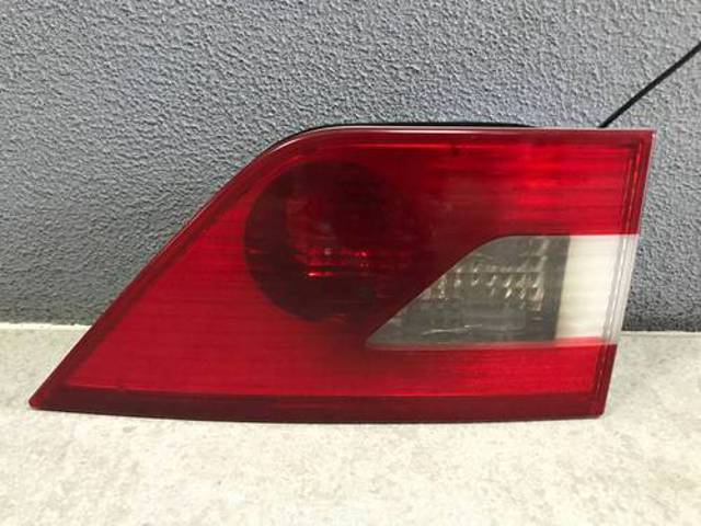 Задняя левая внутренняя фара 63213420203 BMW