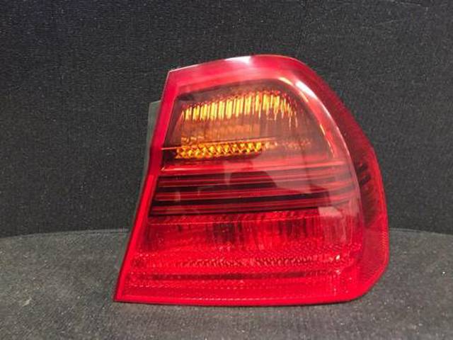 Фонарь задний правый, внешний 63216937458 BMW