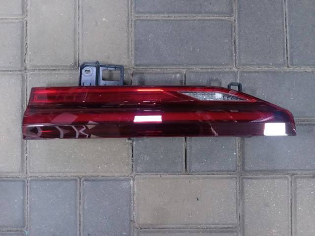Фонарь задний внутренний правый 63217442280 BMW