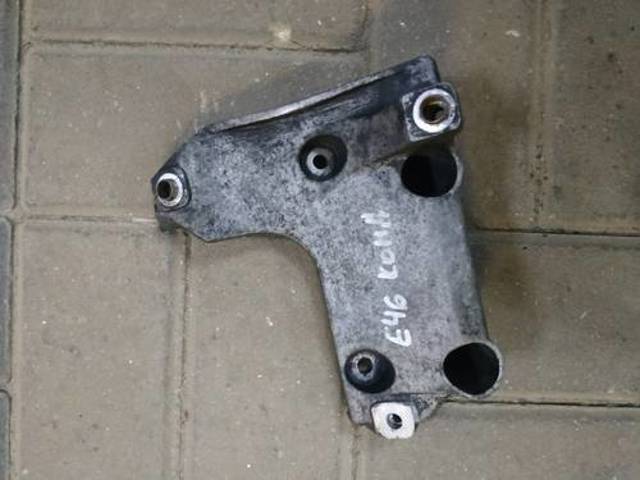 Кронштейн компрессора кондиционера 64557505980 BMW