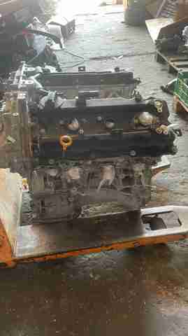Двигатель в сборе 101025AA0A NISSAN