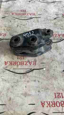 Кронштейн подушки (опоры) двигателя, задней 113324BA1A NISSAN