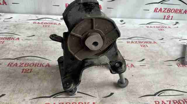 Подушка двигателя 1237136190 TOYOTA