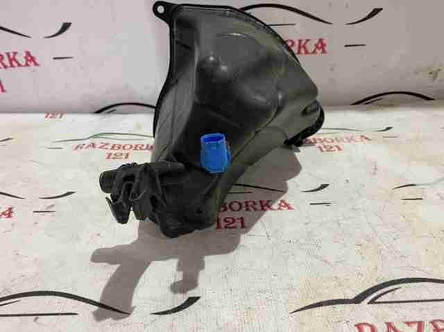 BMW 17137647283 Бачок системы охлаждения в наличии Днепр