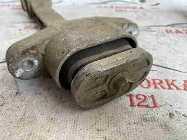 Подушка передней опоры двигателя 219502S000 HYUNDAI