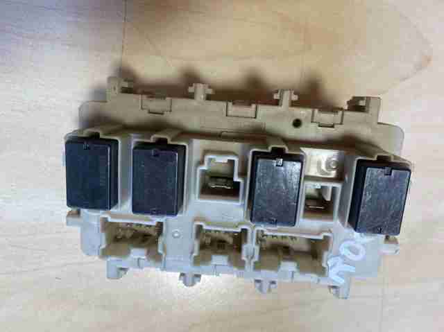 243508991B Блок предохранителей купить Николаев