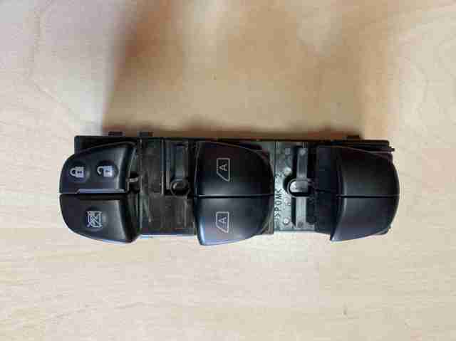 Кнопки переднего левого стекло подъемника 254015RL0A NISSAN