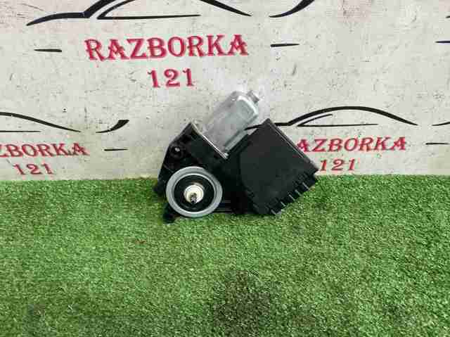 VOLVO 31674755 Кнопка включения мотора стеклоподъемника передняя левая в наличии Харьков