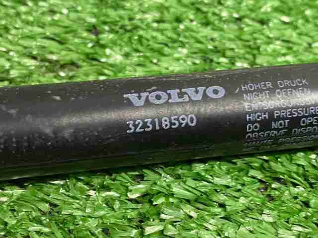 VOLVO 32318590 Амортизатор капота в наличии Житомир