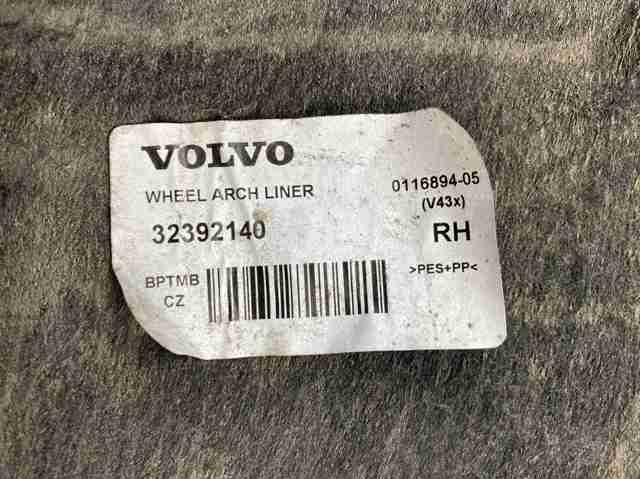 VOLVO 32392140 Подкрылок задний правый в наличии Черкассы