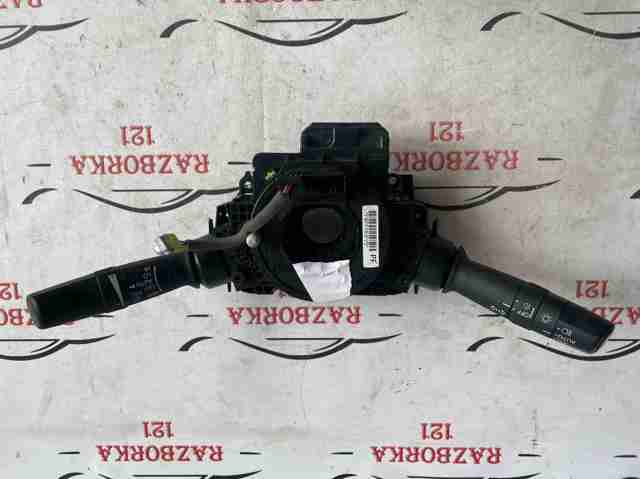Переключатель подрулевой, центральная часть 35251T5AB02 HONDA