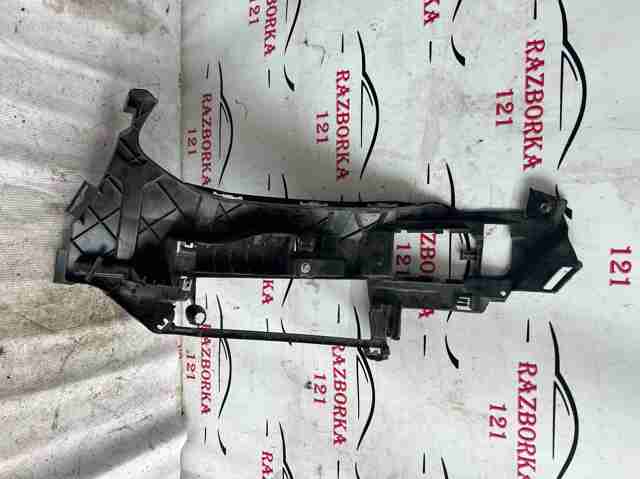 BMW 51117399978 Кронштейн крепления противотуманной фары правой в наличии Киев