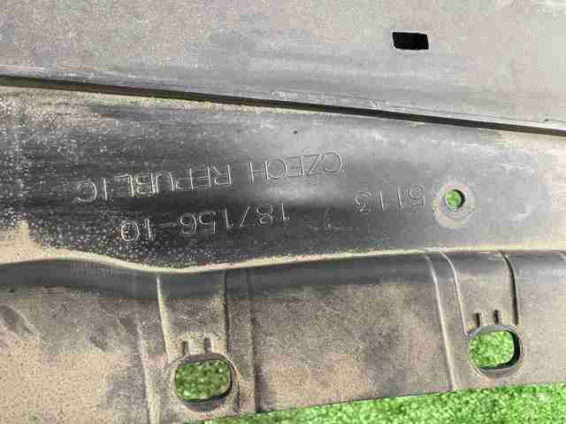BMW 51137497205 Решетка радиатора в наличии Павлоград