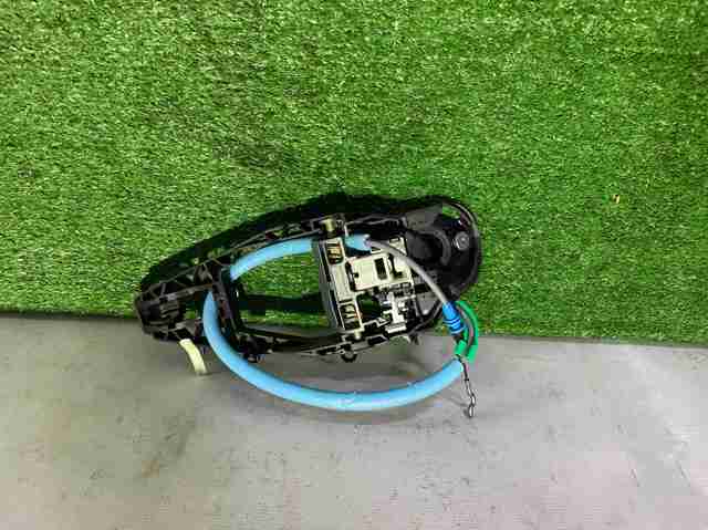 BMW 51219881776 Держатель наружной ручки двери передней правой в наличии Черкассы
