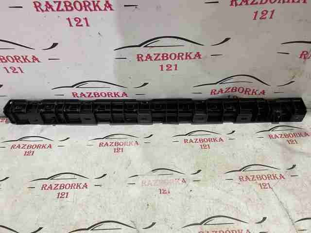 51777184777 BMW Кронштейн наружной накладки порога левой купить в Сумы