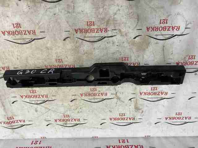 Кронштейн наружной накладки порога правой 51777387346 BMW