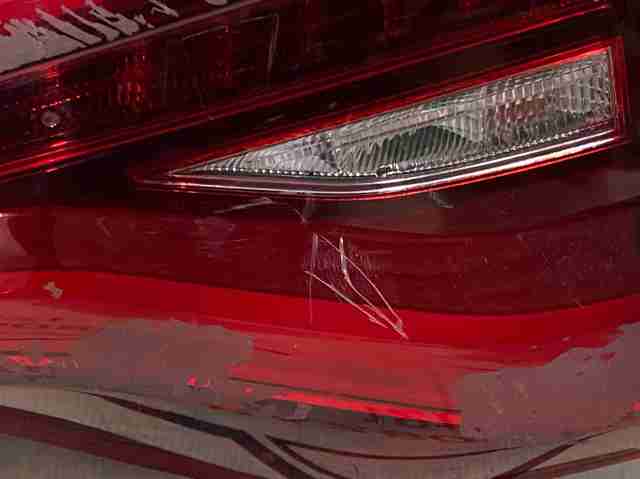 Фара задняя правая внутренняя 63217408746 BMW