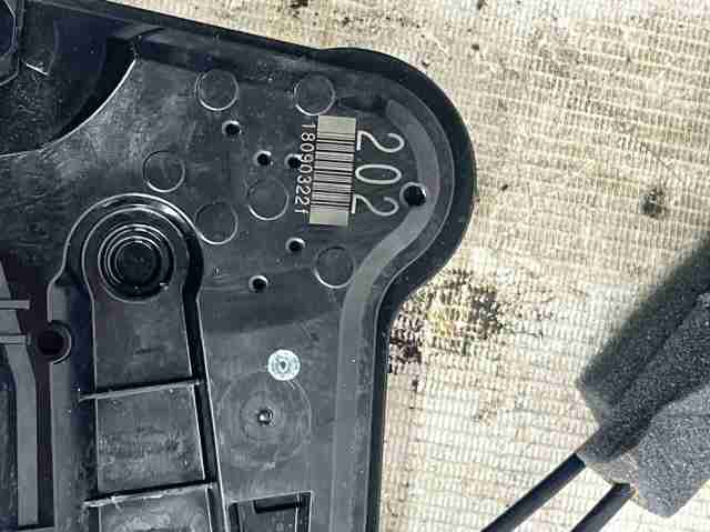 Дверной замок передний правый 72110TXMA01 HONDA