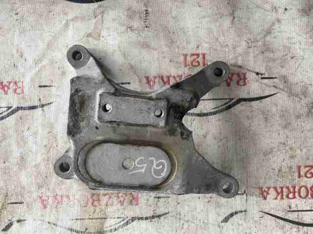 8W0399118C VAG Кронштейн подушки КПП купить в Запорожье