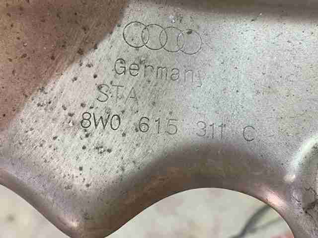 Пыльник тормозного диска переднего левого 8W0615311C VAG