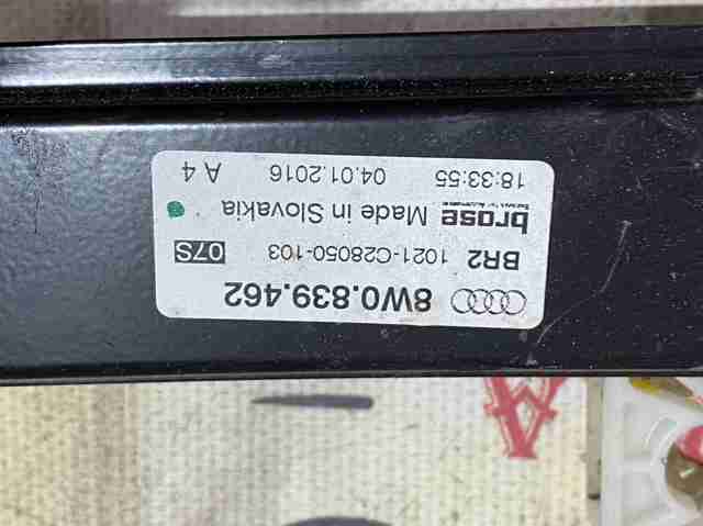8W0839477A Молдинг опускного стекла двери задней левой купить Каменское