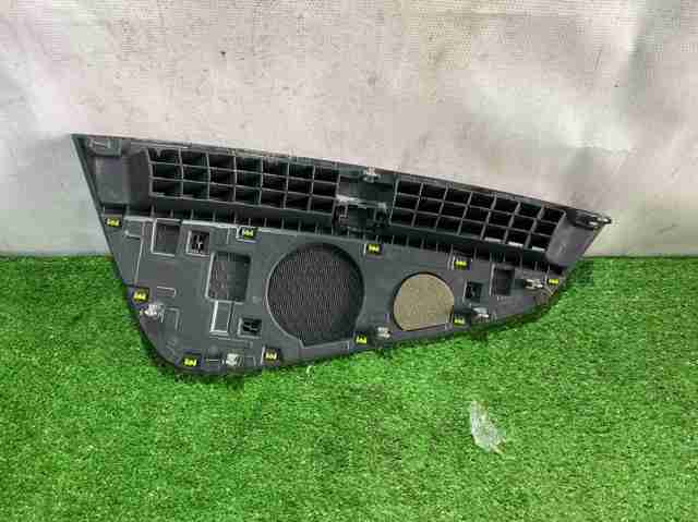 8W0919068 VAG купить в Украина