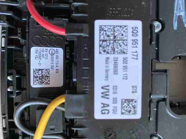 8W0947135CJ купить Ужгород