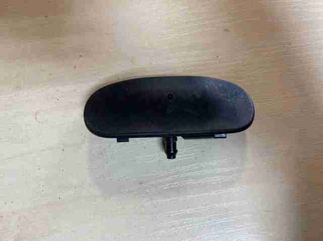 8W0955987A VAG Форсунка омывателя стекла лобового левая купить в Чернигов