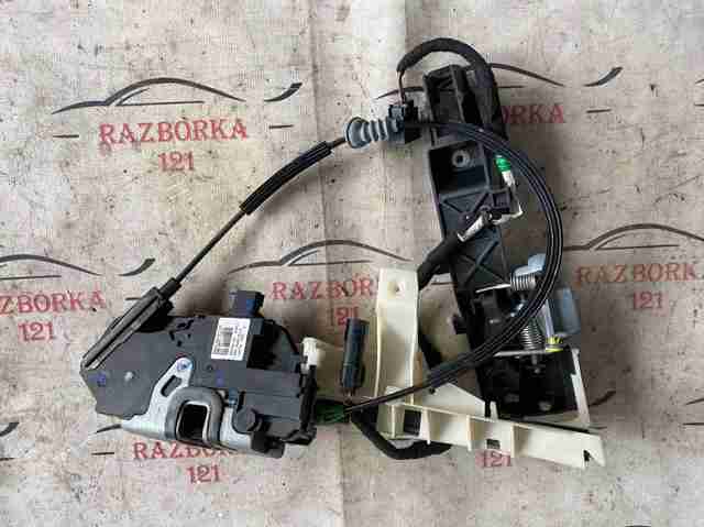 Замок передней пассажирской двери BB5Z7821812C FORD