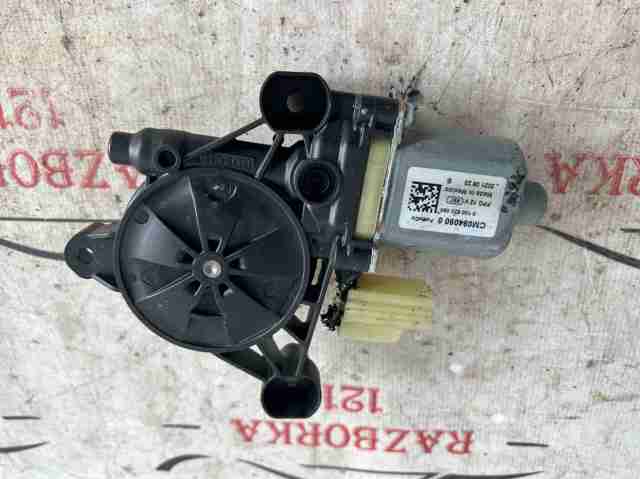 Мотор стеклоподъемника двери задней, правой LJ7Z7827001A FORD