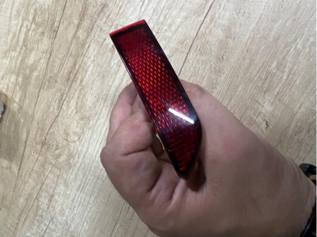 Правый катафот бампера 5NA945104 VAG