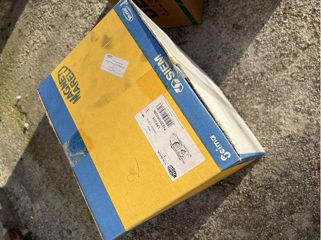 MAGNETI MARELLI 710301089206 Фара правая в наличии Запорожье