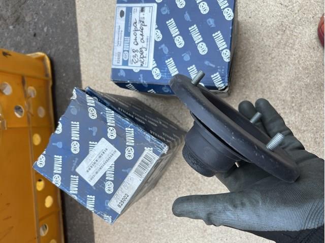 RUVILLE 825002 Опора переднего амортизатора в наличии Украина