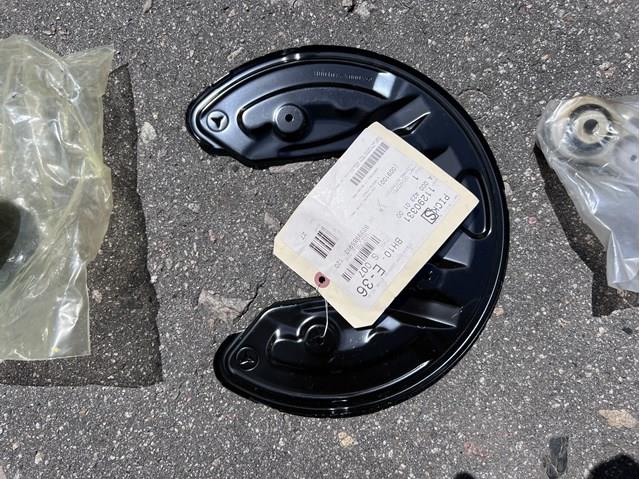 Кожух тормозного диска заднего A0004230100 MERCEDES