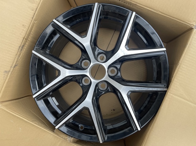 TOYOTA 4261142690 в наличии Житомир