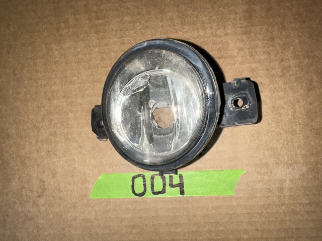 Фара противотуманная, правая 261509B91D NISSAN
