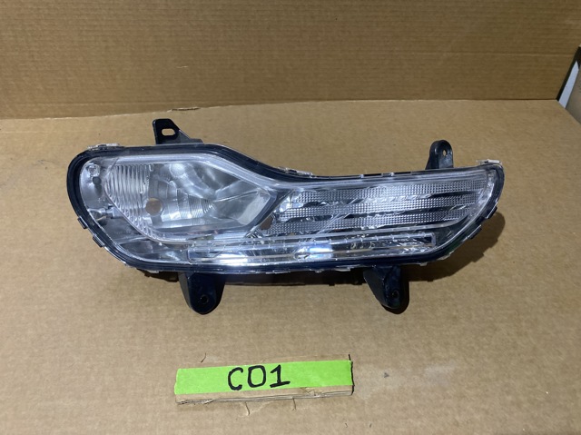 Туманка правая CV4413B220BE MARKET (OEM)