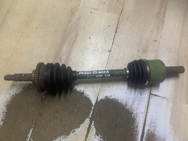 Полуось передняя, правая 0K5522560XA HYUNDAI