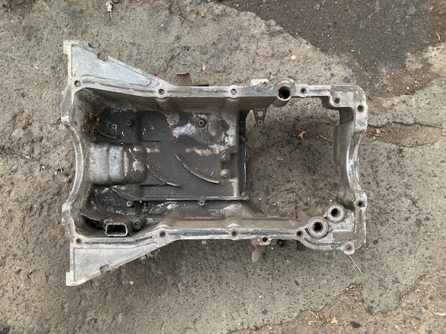 1111031U22 NISSAN Поддон двигателя купить в Ирпень