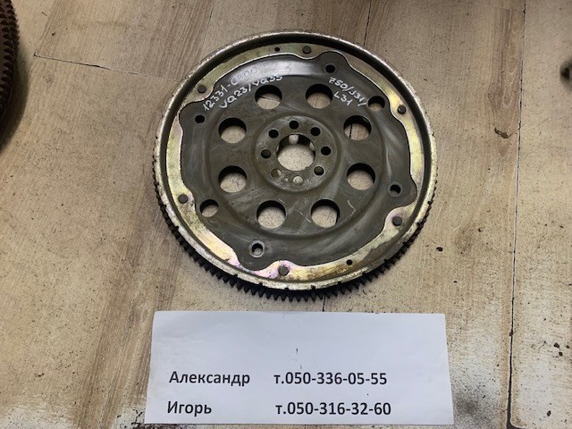 Маховик с зубчатым ободом 12331CA000 NISSAN