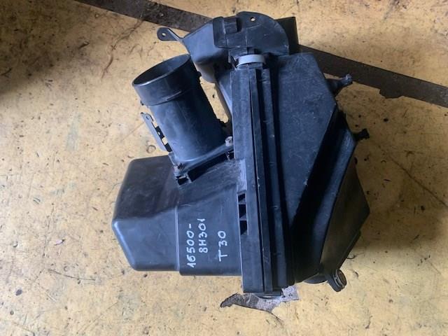 Коробка фильтра 165008H301 NISSAN