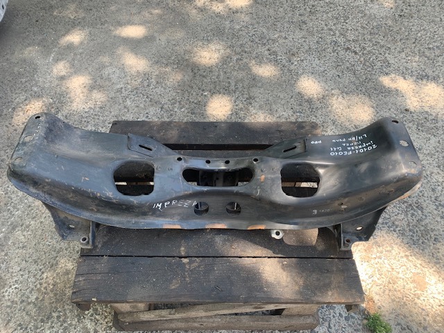 Балка передней подвески 20101FE010 SUBARU